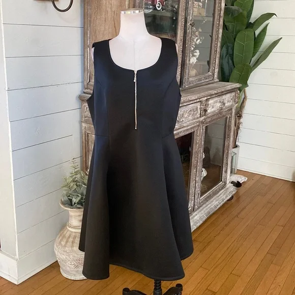 Sleeveless Torrid Black Skater Dress NWT Torrid Ponte Skater Mini